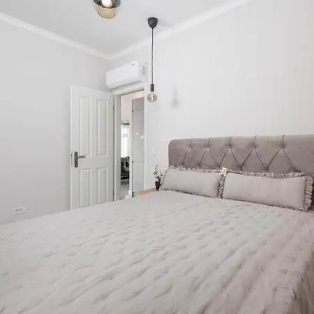 Deluxe Kvarner 1 Апартаменты *