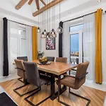 Διαμέρισμα Deluxe Kvarner 1 *